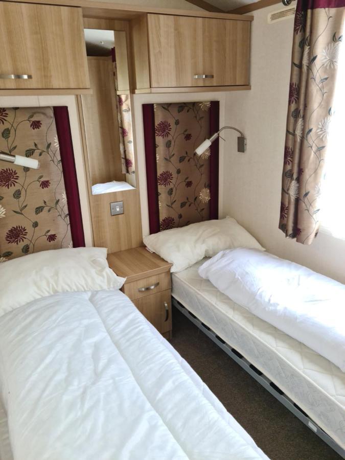8 Berth Caravan Skegness Golden Palm Resort Chapel Saint Leonards Exteriör bild
